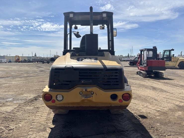 2014-caterpillar-907h2-image-8