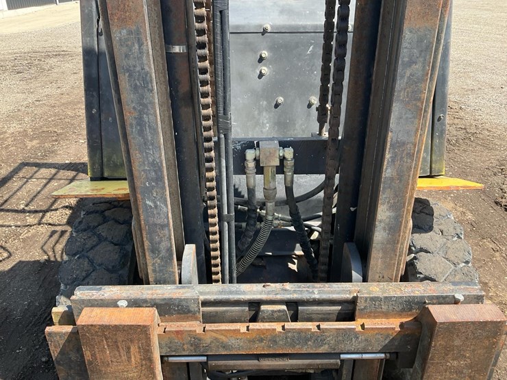 #1354-•-clark-sf250-forklift*-image-21