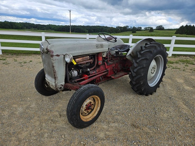 ford-800-image-1