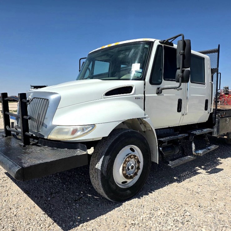 2010 INTERNATIONAL DURASTAR 4300
