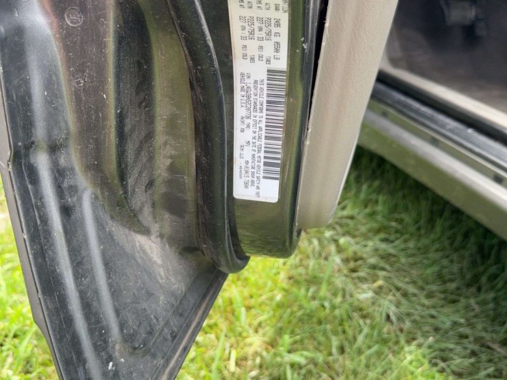 2002-jeep-grand-cherokee-image-11