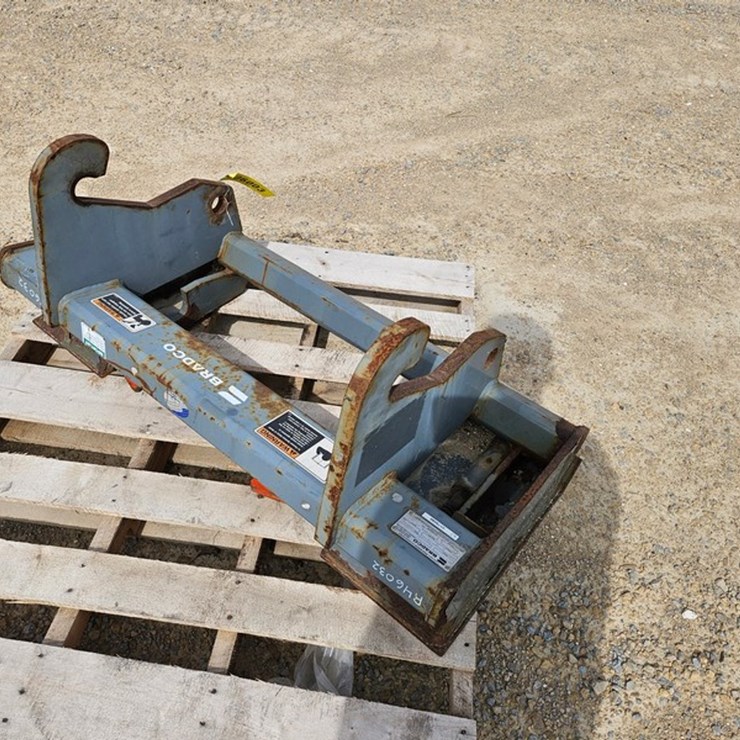 #47 • 2011 Wacker Bradco 179086 Adaptor Plate