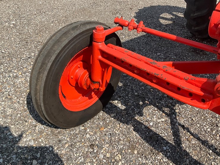 #6036-•-1954-case-sc-tractor-image-10