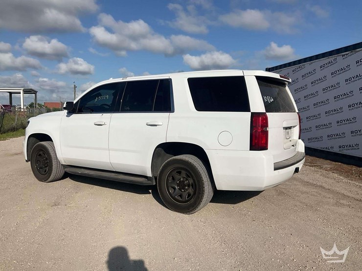 2019-chevrolet-tahoe-image-4