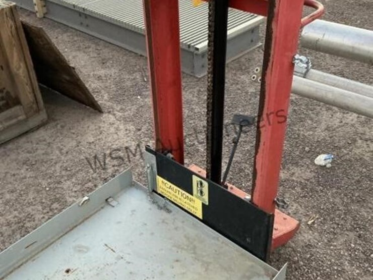 wesco-spi-68-2424-1000lb-capacity-lift-image-5