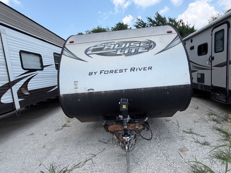 2016-forest-river-salem-cruise-lite-bumper-pull-image-2