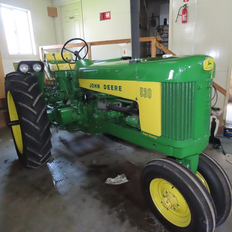 JOHN DEERE 530
