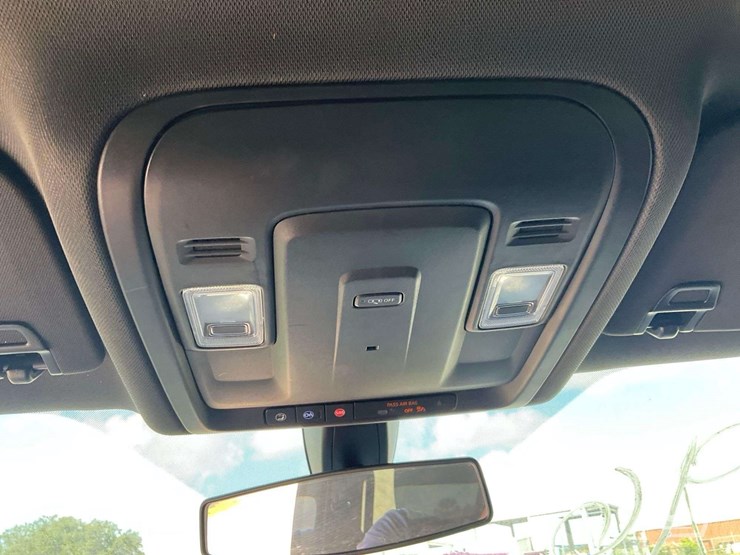 2021-chevrolet-tahoe-image-17