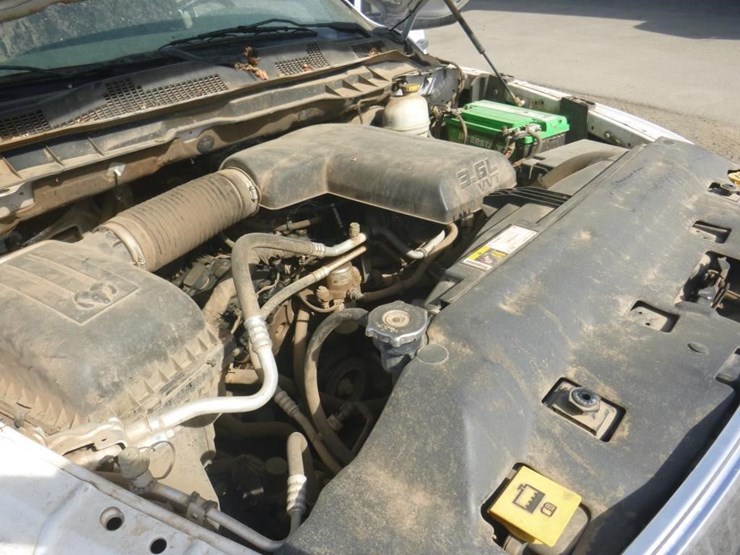 2014-dodge-1500-image-11