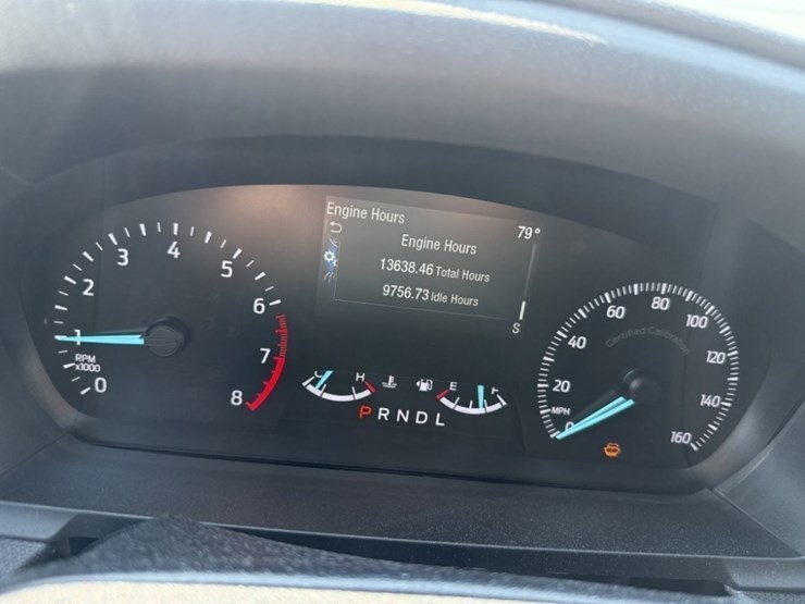2020-ford-explorer-image-29