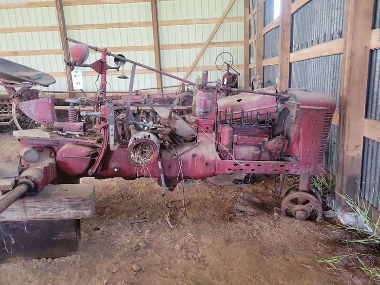 farmall-h-parts-tractor-image-4