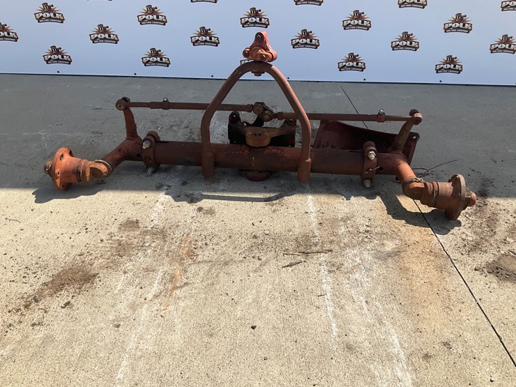 #5026-•-international-tractor-wide-front-axle-assembly-image-1
