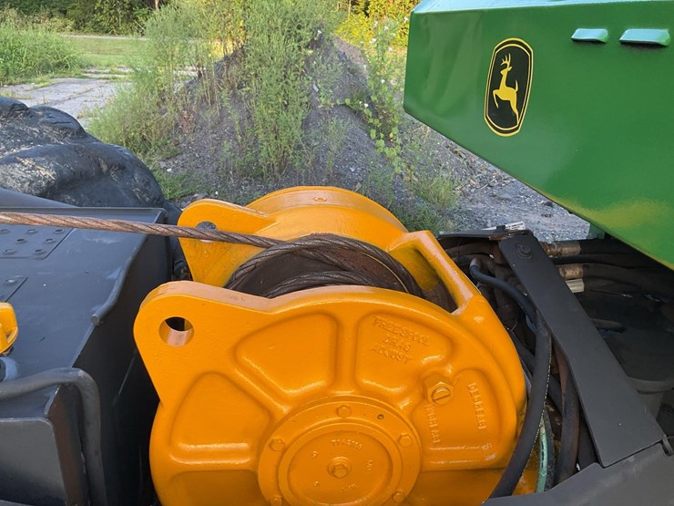 2006-deere-648g-iii-image-42