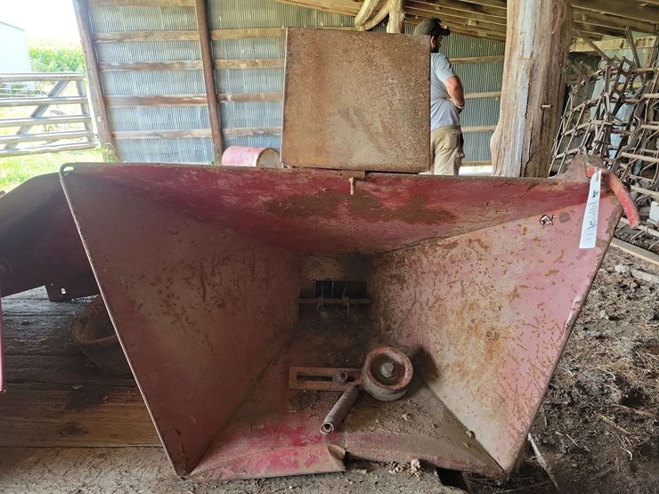 international-end-gate-seeder-image-2