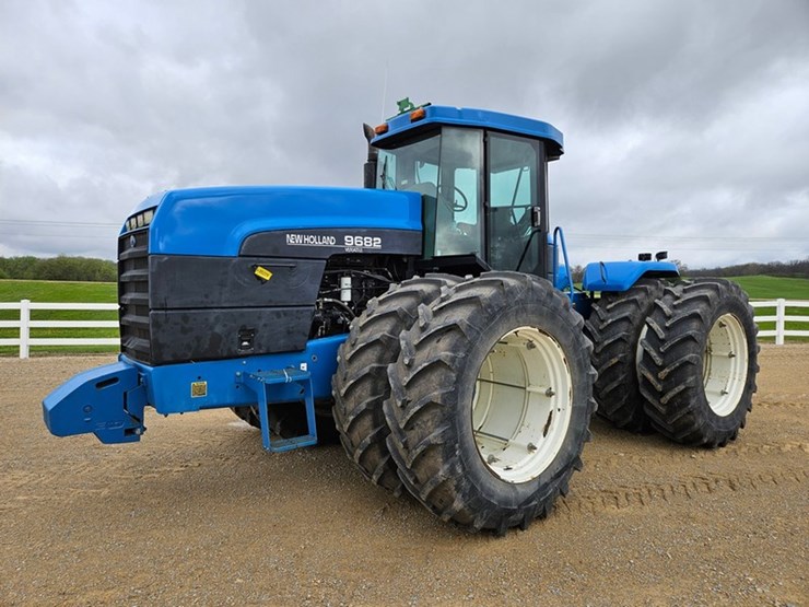 new-holland-9682-image-1