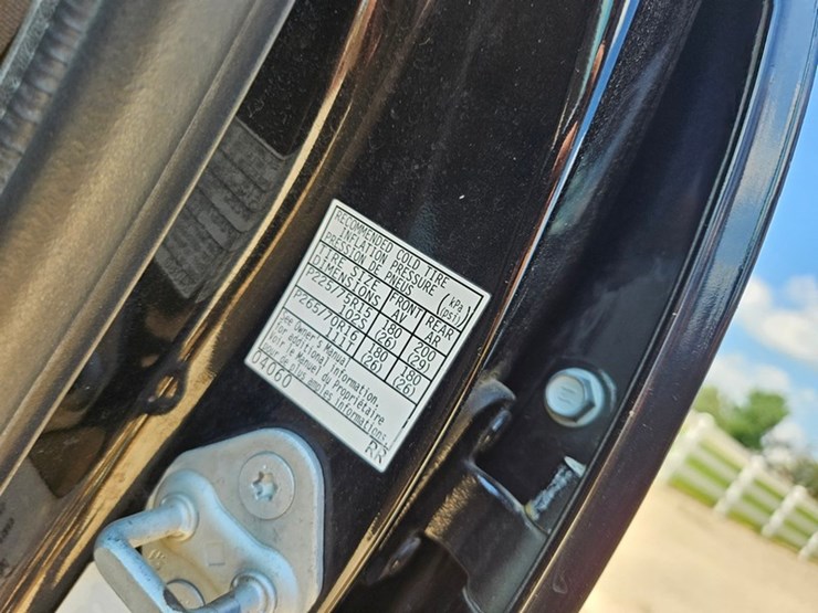 2004-toyota-tacoma-image-53