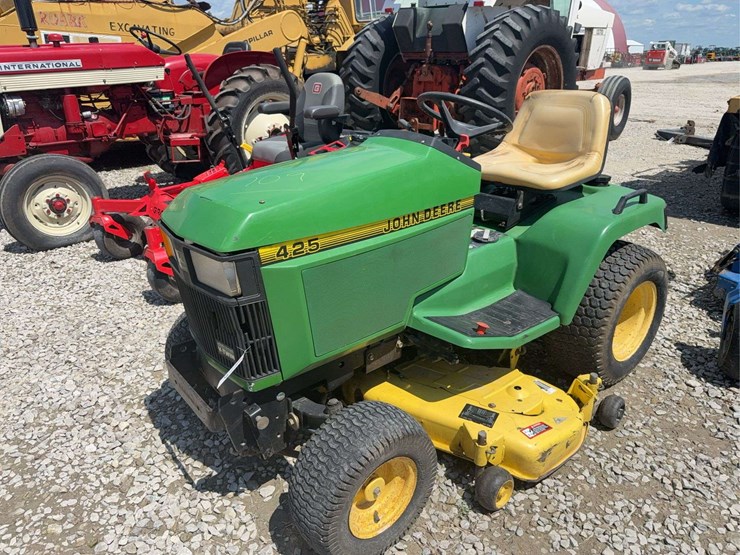 john-deere-425-image-10