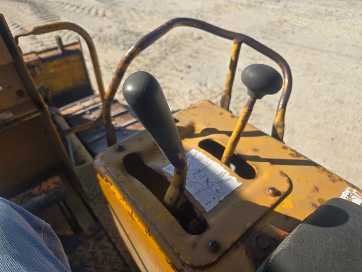 caterpillar-d3-image-35