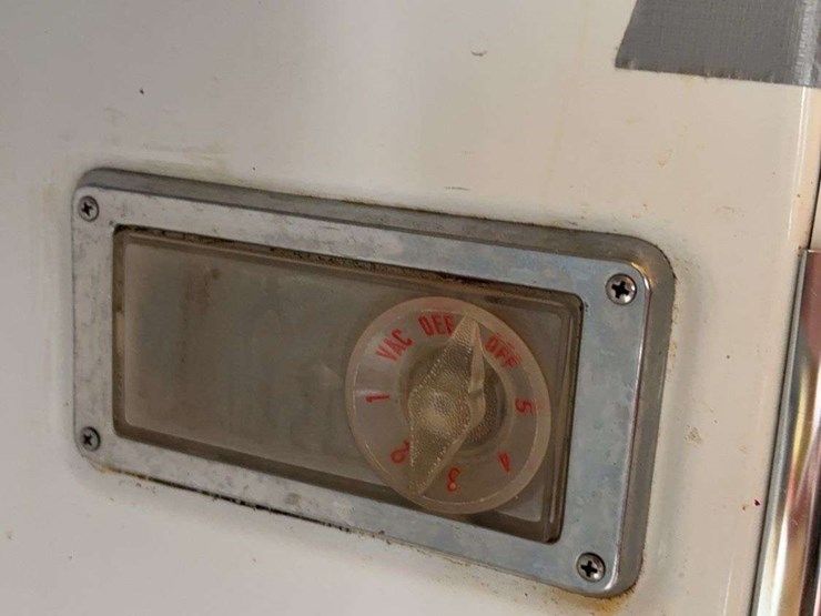 international-harvester-ua-87-refrigerator-image-15