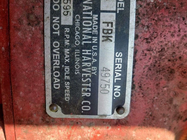1941-farmall-m-with-m&w-nine-speed-transmission-image-16