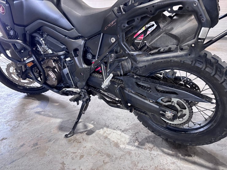 #35369-•-2018-honda-crf1000-image-7