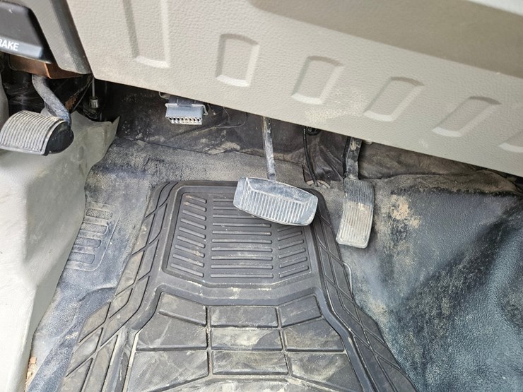 2009-ford-f550-image-75