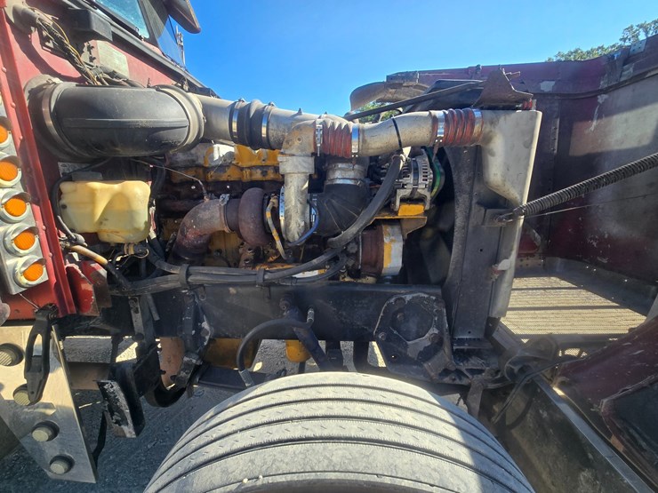1995-peterbilt-379-image-39
