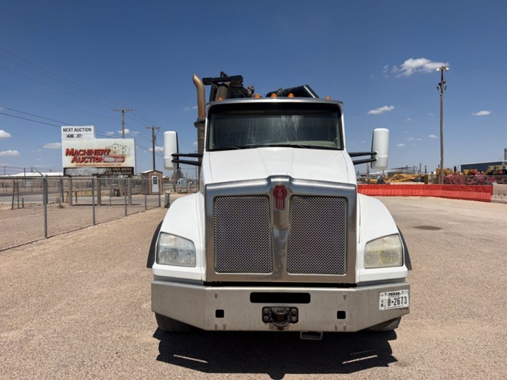 2019-kenworth-t880-image-2