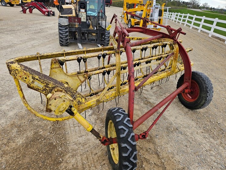 new-holland-256-image-16