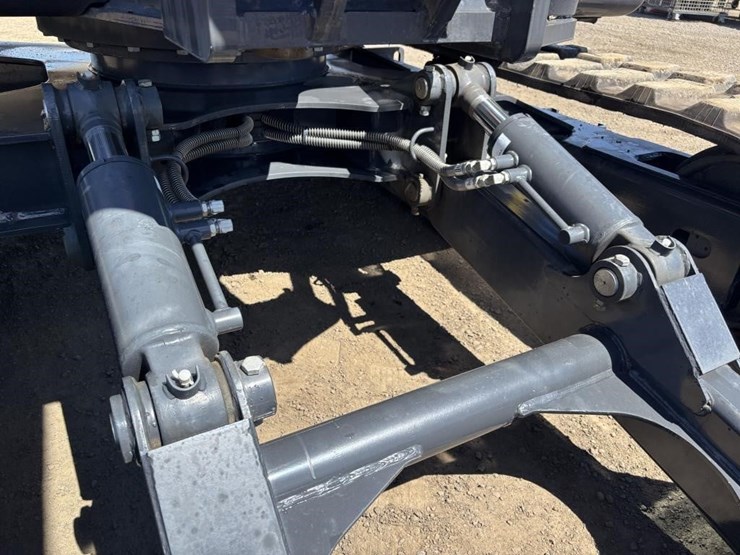 2023-develon-dx85r-3-hydraulic-excavator-image-11