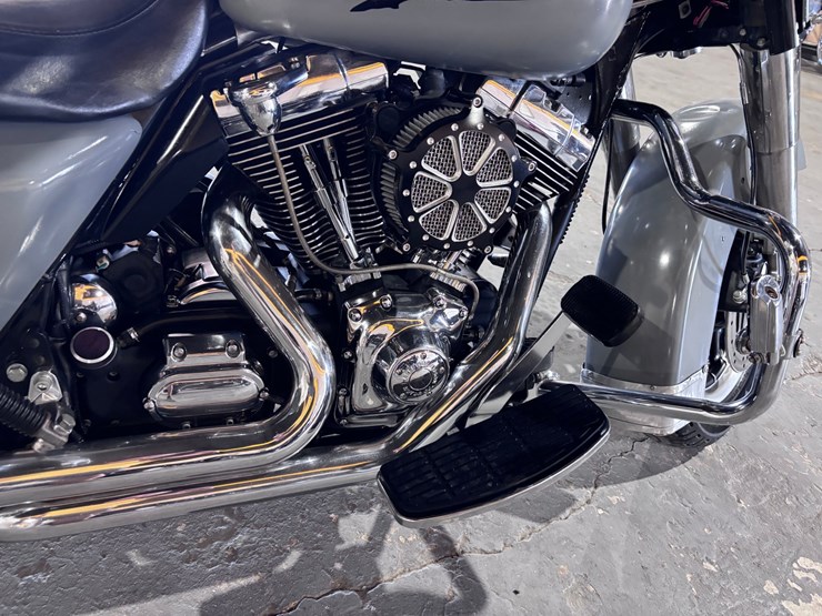 #35367-•-2004-harley-roadking-image-9
