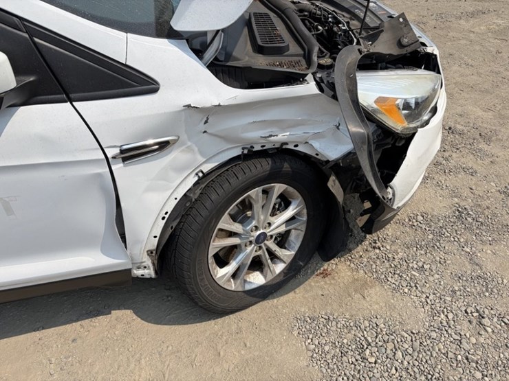 2018-ford-escape-se-image-10