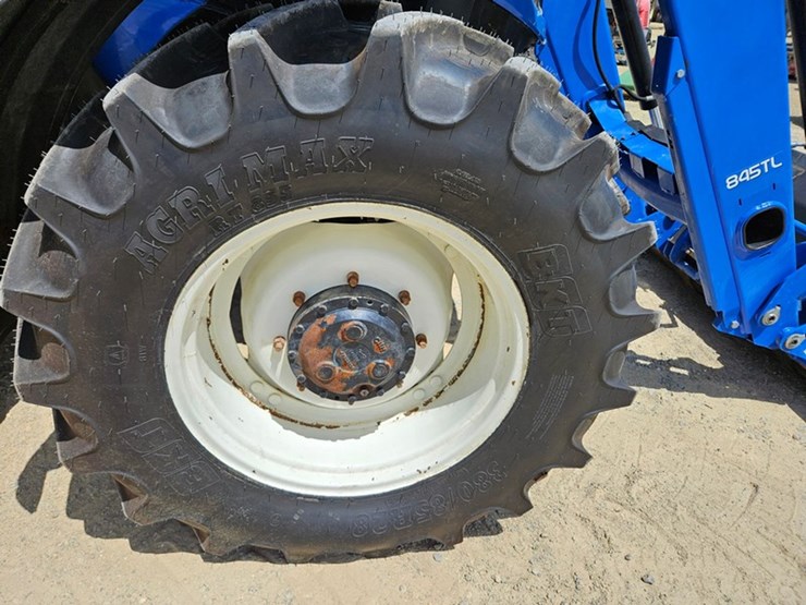 new-holland-t6.155-image-34