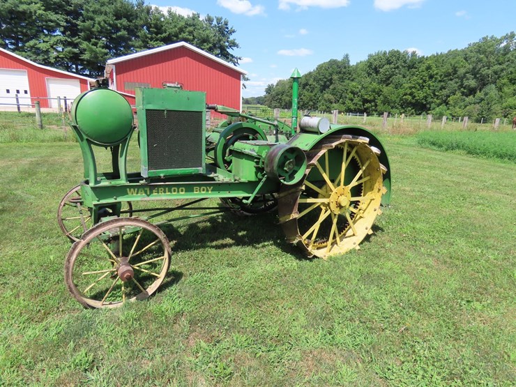 #6029-•-waterloo-boy-tractor-image-1