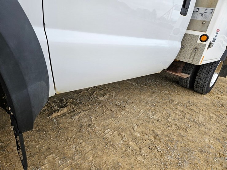 2008-ford-f550-image-12