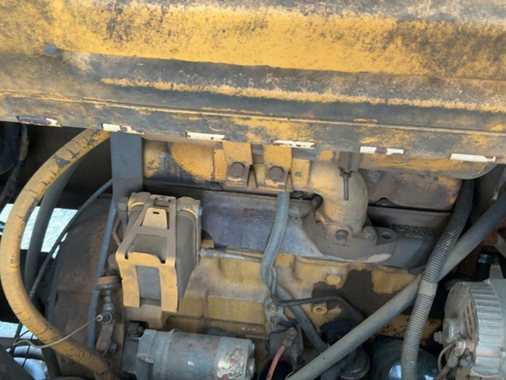 #131-•-1988-husky-brute-knuckleboom-on-truck-image-13
