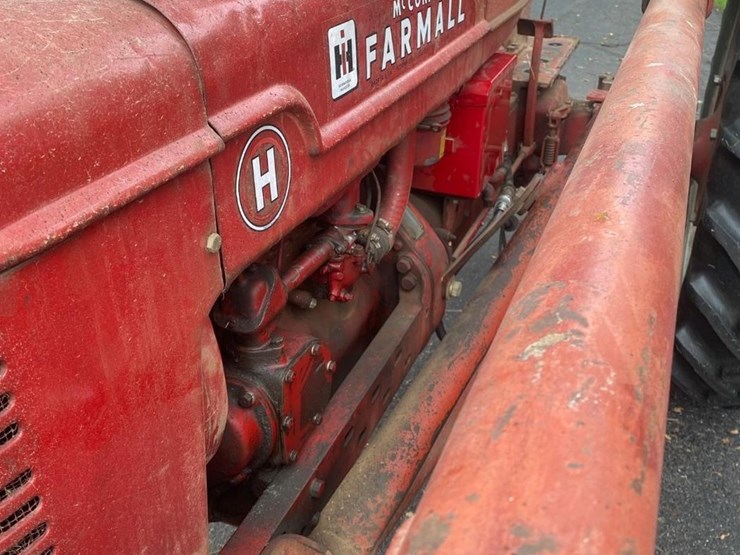 #6067-•-1948-farmall-h-tractor-image-10