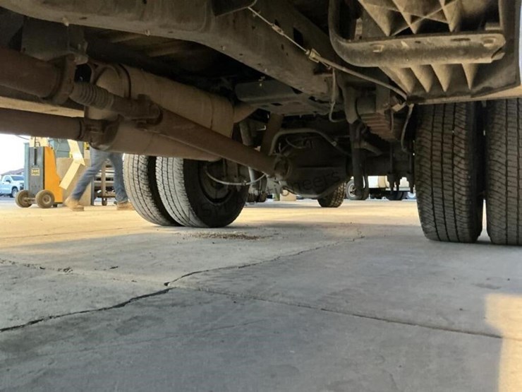 2015-ford-f350-image-30