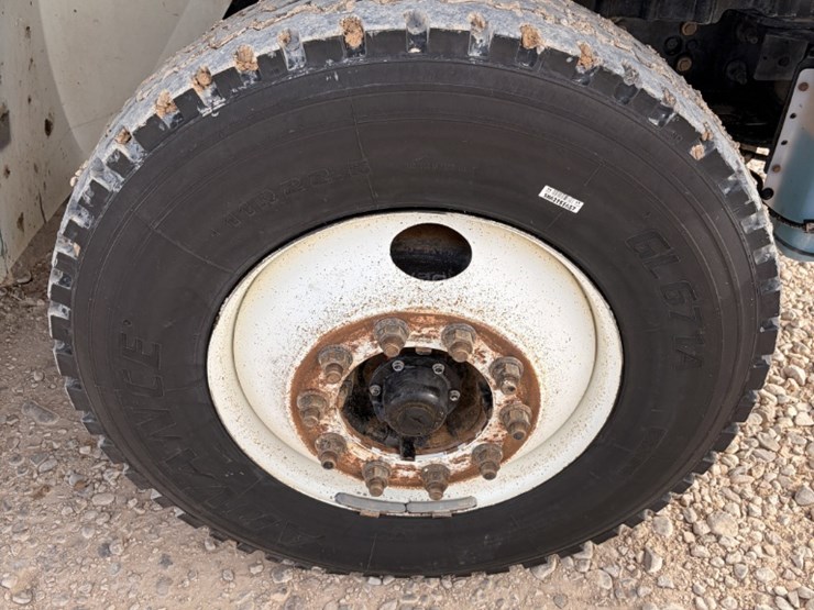 2016-international-durastar-4300-image-14