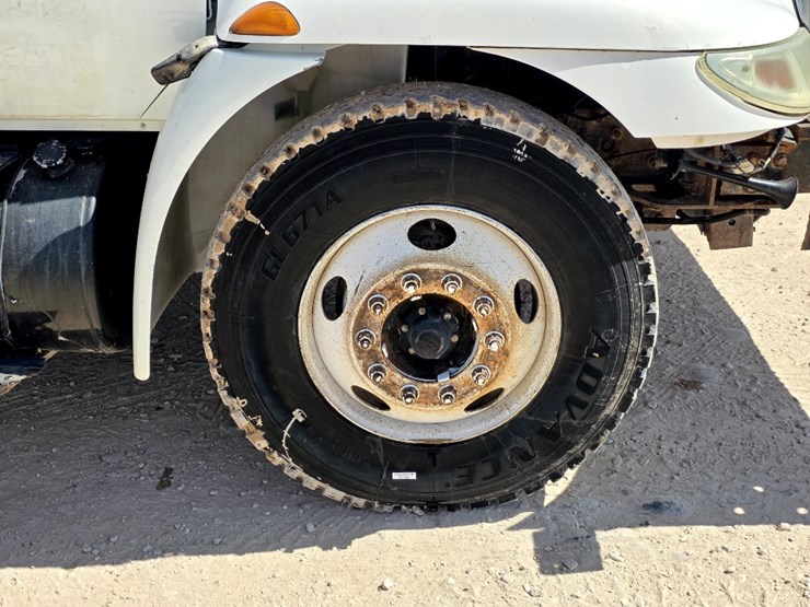2012-international-durastar-4300-image-16