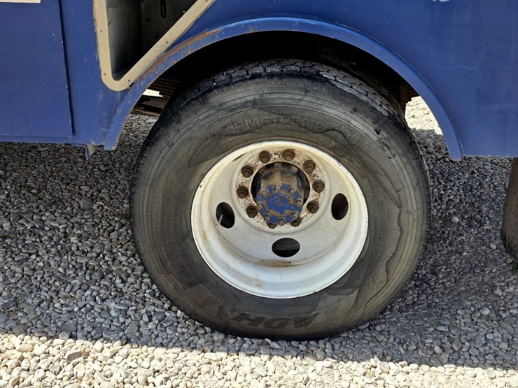 2010-international-durastar-4300-image-15