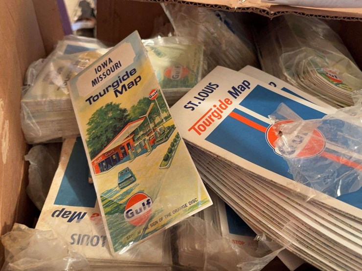 gulf-maps-and-map-stand-image-6
