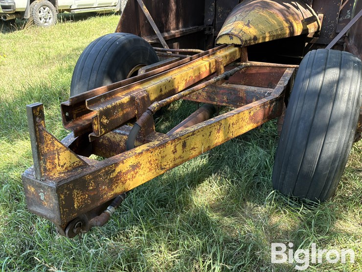 soil-mover-90-e-pull-type-scraper-image-20