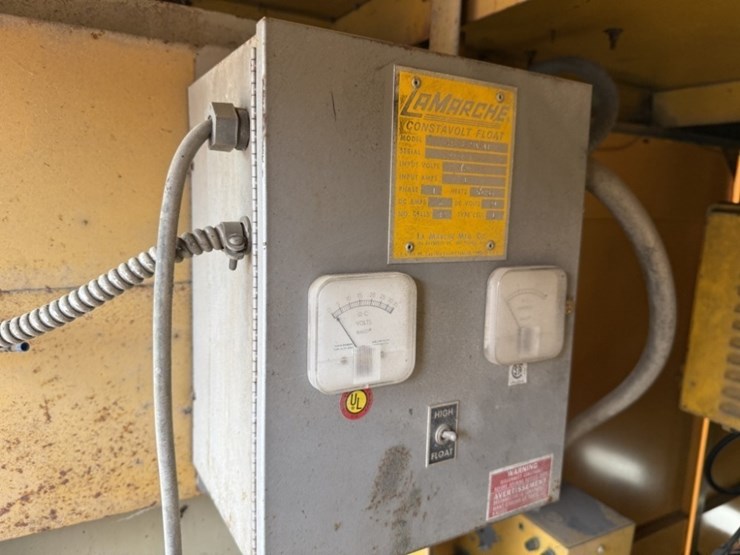 caterpillar-150-kw-image-9