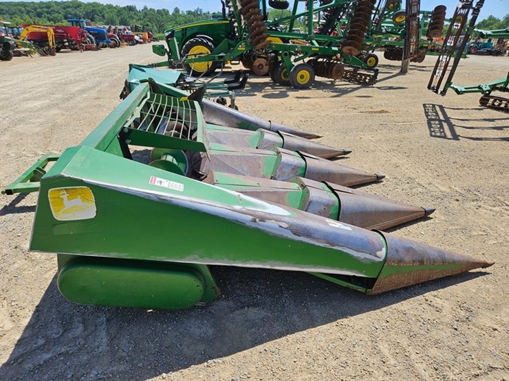 john-deere-444-image-6