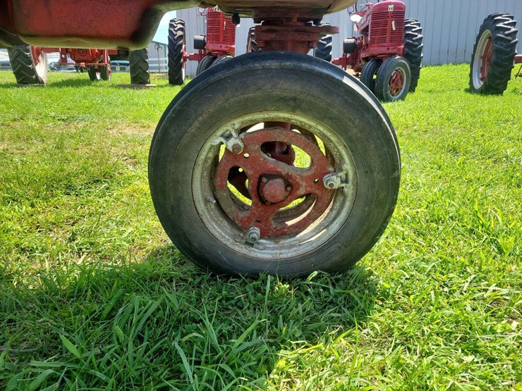 1954-farmall-super-c-image-9