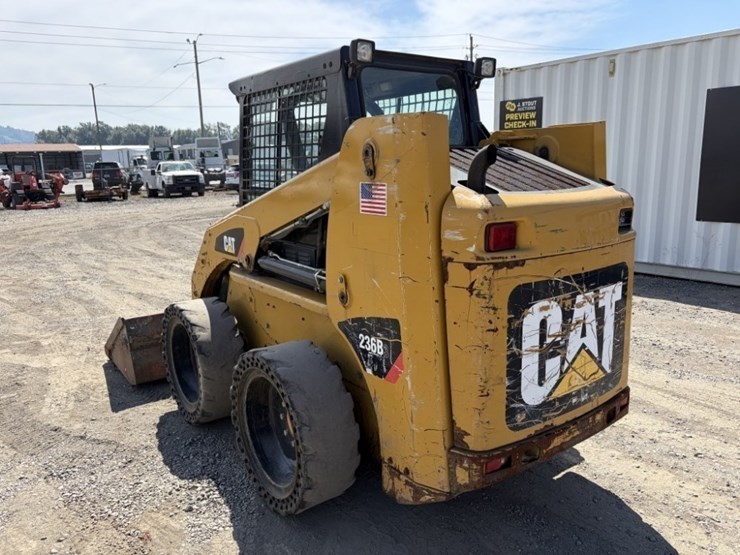 2012-caterpillar-236b3-image-6
