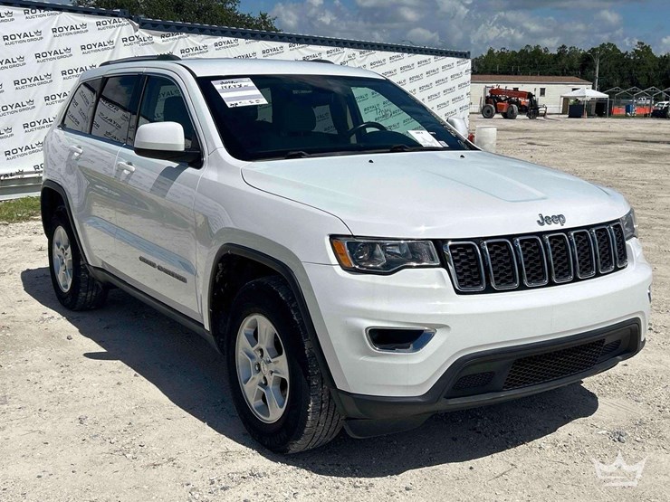 2017-jeep-grand-cherokee-image-2