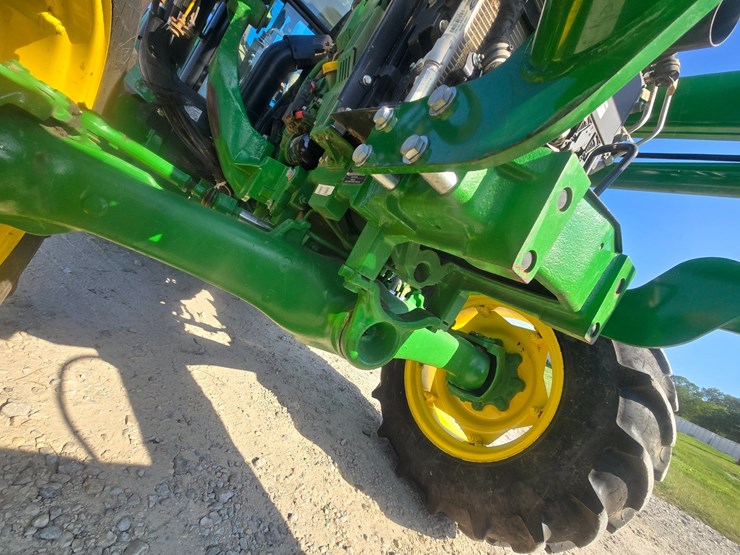 2024-john-deere-5075e-image-27