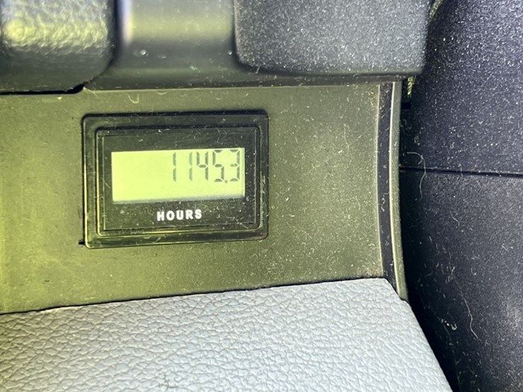 2017-ford-f550-image-43